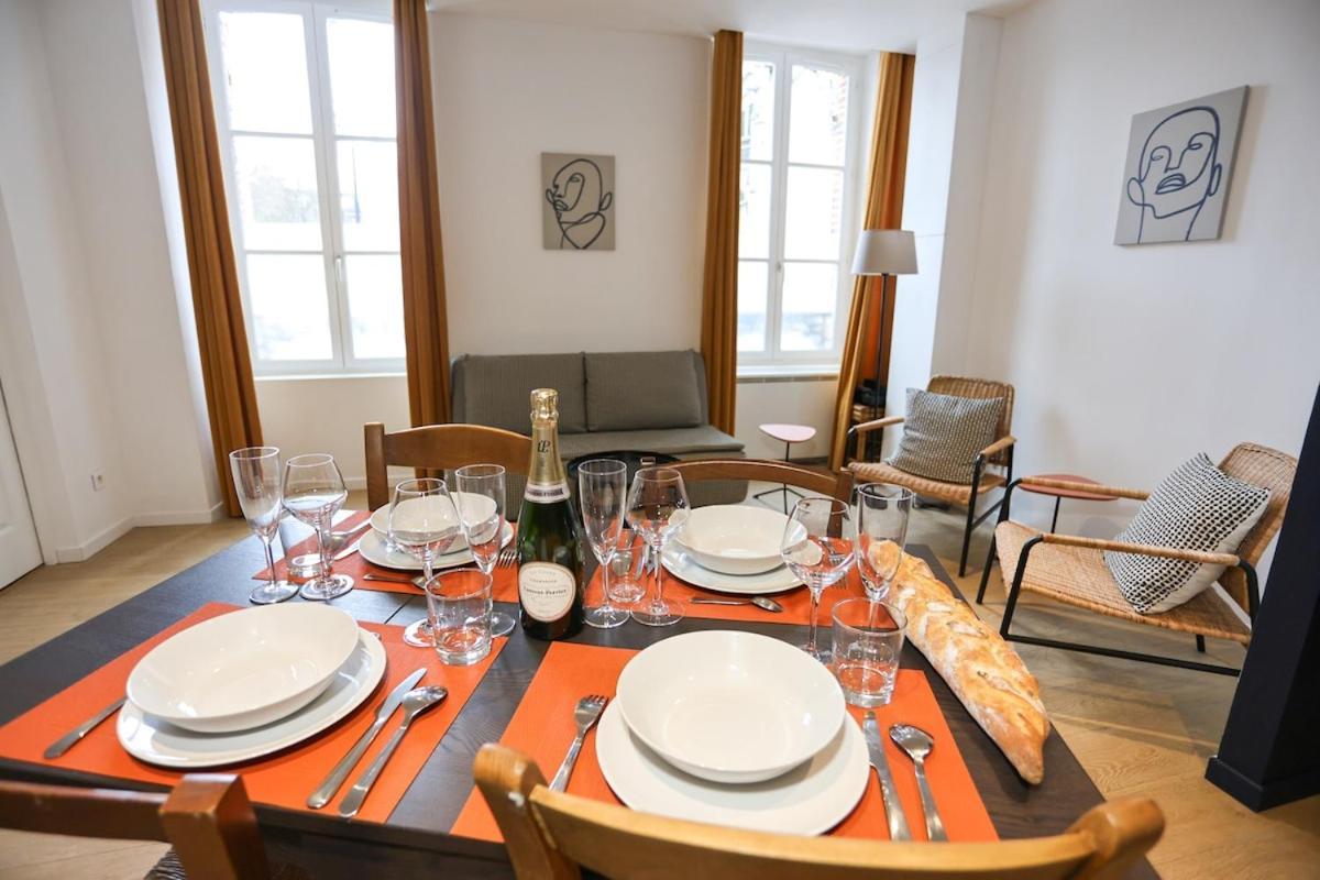 Au 38, Charme Et Confort Dans Notre T2 A Epernay Luaran gambar
